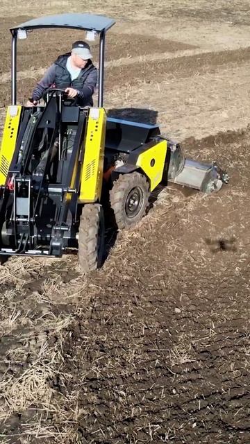 300 000₽/мес на обработке земли с мини погрузчиком MAKER 600 смотреть онлайн