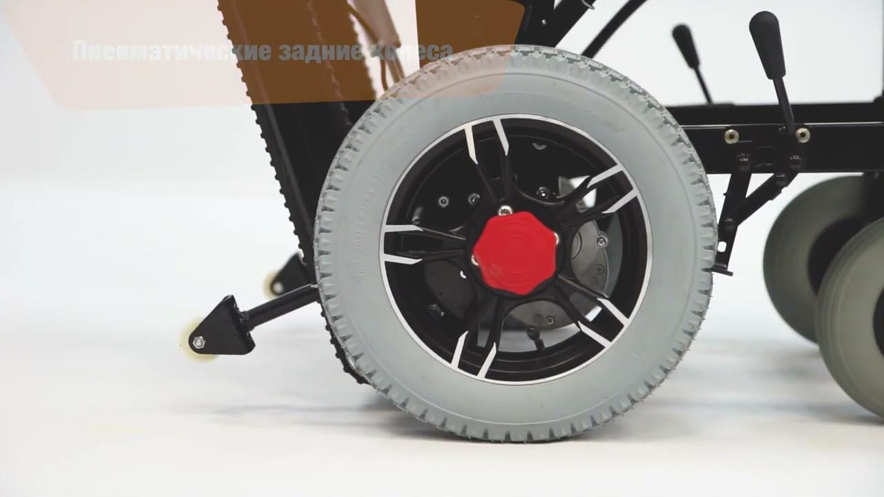 Кресло-коляска с электроприводом и лестничным подъемником MET Lifter 2