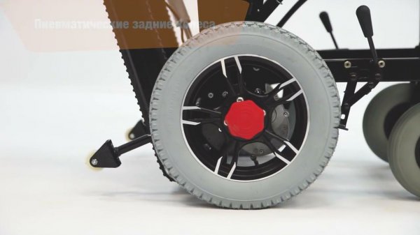 Кресло-коляска с электроприводом и лестничным подъемником MET Lifter 2