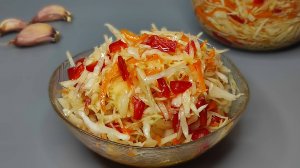 Быстрая МАРИНОВАННАЯ КАПУСТА. Очень ВКУСНАЯ и ХРУСТЯЩАЯ. Простой РЕЦЕПТ