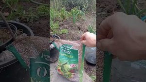 Советы опытного агронома. ОМУ в почву и урожай гарантирован!