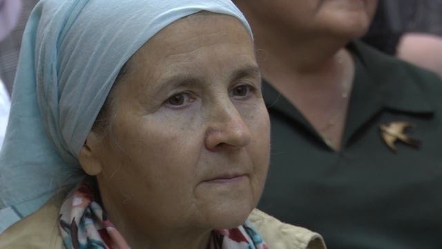 2025_09_11_Выставка и презентация книги к 30 летия храма Серафима Саровского смотреть онлайн