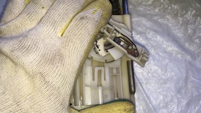 Ремонт датчика уровня топлива. ВАЗ-2110.