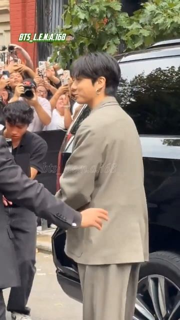 Эпизод 470 Теряю сознание 😇 Чонгук прибыл на показ моды Calvin Klein Нью-Йорк смотреть онлайн