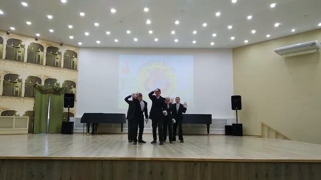 Театральный коллектив 