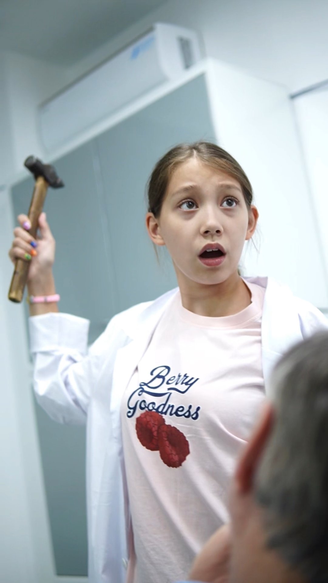 Лечу зубы… недорого… смотреть онлайн