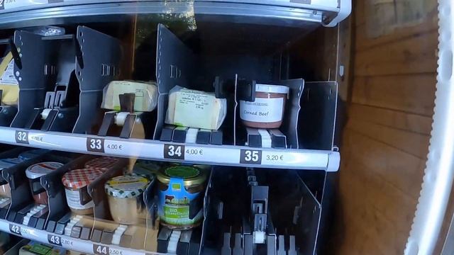 Влог/ Что продаёт баур в автоматах/ Купили цветы на кладбище бабушке/ Жизнь в Германии смотреть онлайн