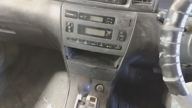 Как снять переднию панель климата контроля на Toyota Fielder