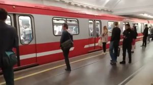 Петербургское метро. Зоопарк вагонов на 1-й линии