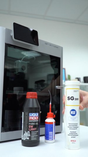 Чистка и смазка линейных направляющих и трапециевидных винтов на 3D-принтерах Bambu Lab