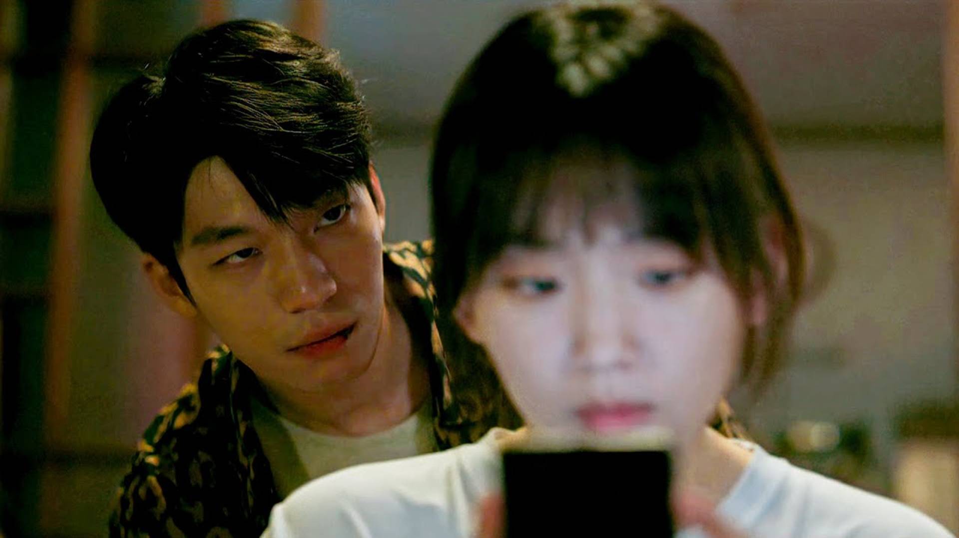 ГЛУХАЯ ДЕВУШКА против МАНЬЯКА! Шокирующая НОЧЬ, которой она НЕ ЗАБУДЕТ! | КРАТКИЙ ПЕРЕСКАЗ ФИЛЬМА смотреть онлайн