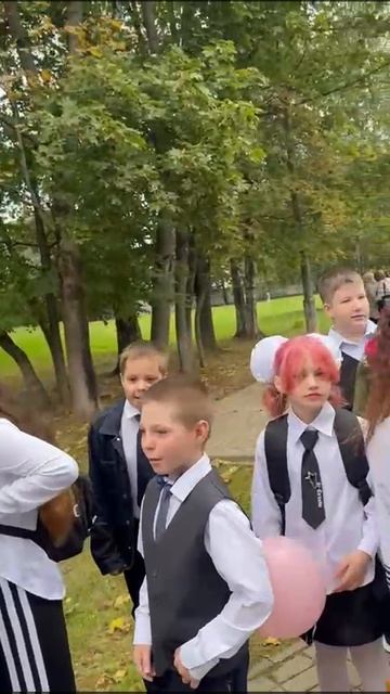 Первый раз в пятый класс! смотреть онлайн