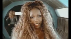 Sweetbox feat. D. Christopher Taylor — Shout (Let It All Out