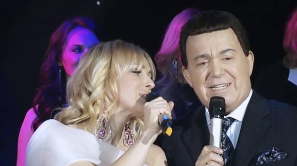 СТРАННИК ЗАЦЕЛУЮ