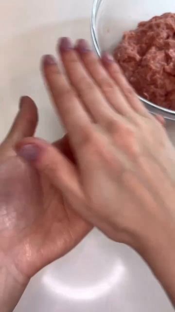 КАБАЧКОВЫЕ ЗАВИТКИ С МЯСОМ И СЫРОМ