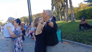 ОТЦВЕЛА ЛИПА БЕЛАЯ, ВОТ И ВСТРЕТИЛИСЬ ВНОВЬ ♥️ТАНЦЫ♥️ ХАРЬКОВ 07.09.2025 - 1080