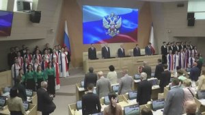 Новый гимн Республики Крым прозвучал на сессии крымского парламента