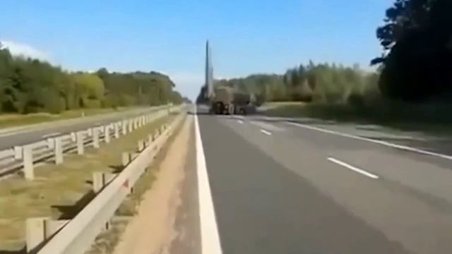 Российские «Искандеры» на дороге у Польши вызвали ужас у поляков! «Запад-2025» Россия и Белоруссия смотреть онлайн