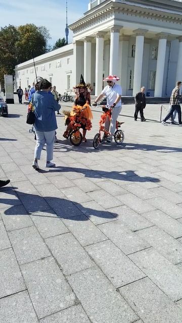 Московский осенний велофестиваль 2025 (4) смотреть онлайн