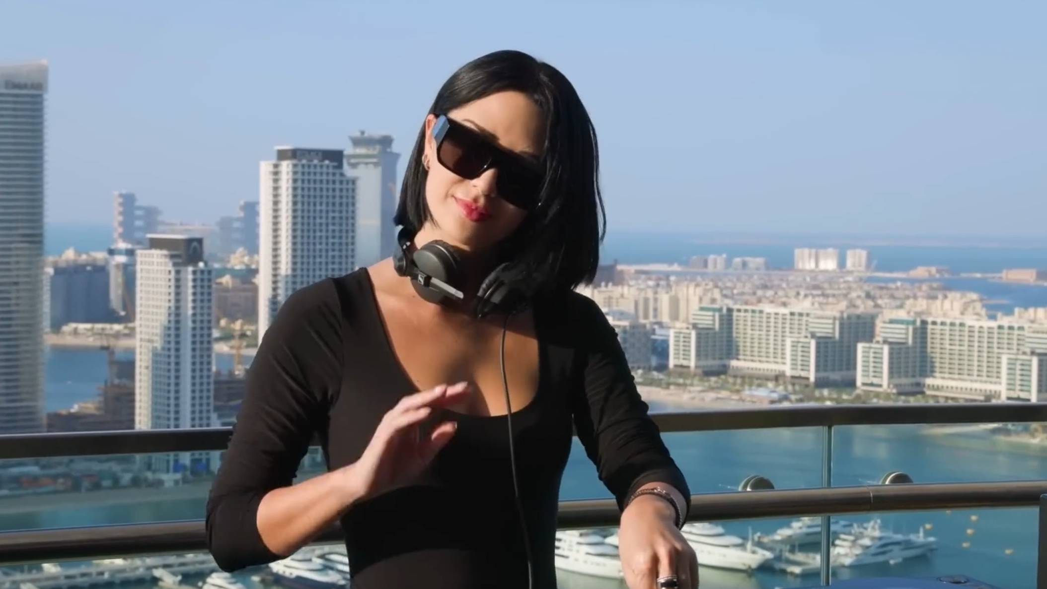 Masha Vincent - Live DJ Mix 2025 - Indie Dance, Melodic House, Melodic Techno - Dubai, UAE смотреть онлайн