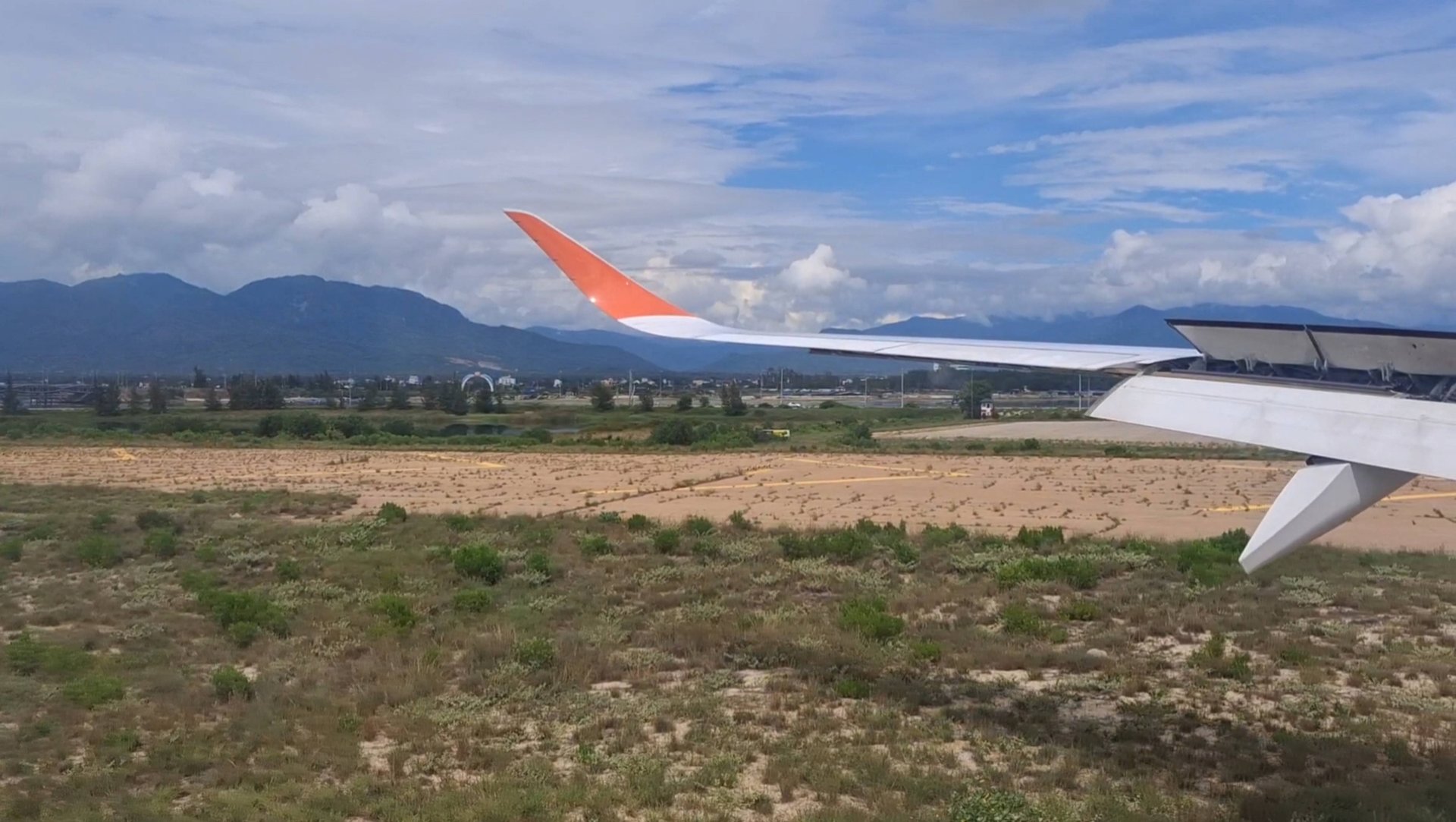 Наше новое путешествие началось!!!Куда же мы прилетели... смотреть онлайн