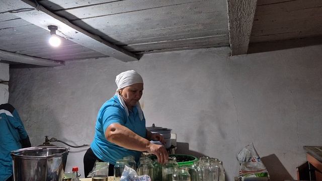 Как говорится, дорогА ложка к обеду/ отхватила на бартер/ саженцы посадила смотреть онлайн