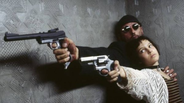 Фильм - Леон (1994) Жан Рено / Гэри Олдман / Натали Портман