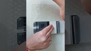 Видео инструкция по установке защитной пленки экран+крышка