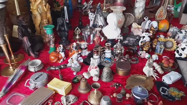 Барахолка Новоподрезково 23.11.24 погода не дала погулять подольше...холодно смотреть онлайн