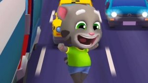 Говорящий Том бег за золотом