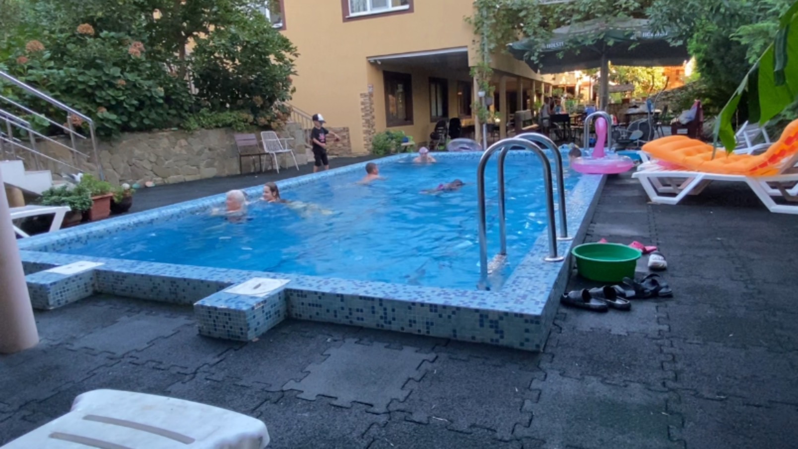 ЛОО. Отдых в сентябре смотреть онлайн