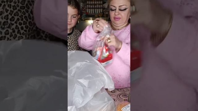 ПРИВЕТУЛИ ДЕВЧУЛИ РАСТОПЫРКА ЧЕЕК !)) смотреть онлайн