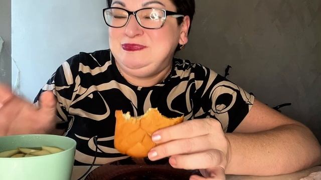 Мама Наташа МУКБАНГ и не только