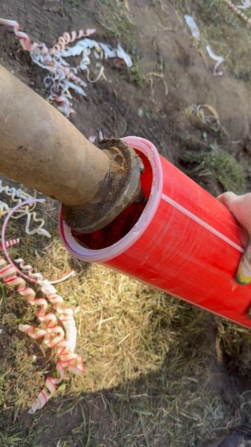 Обрезка трубы в скважине , нож