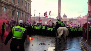Беспорядки в центре Лондона. Люди протестуют против нелегальной миграции