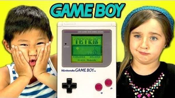 Реакция Американских Детей-Зумеров на Game Boy (Русская Озвучка) [Rus Vo] смотреть онлайн