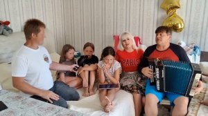 Матушка земля поют дети под гармонь Дружная семья учат слова народной песни