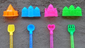 Учим цвета и цифры с цветными Формочками и разноцветными игрушки  | Игрушечные Детские Инструменты