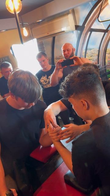 Дебют Саши Спасокукоцкого в арме. Армфайт смотреть онлайн