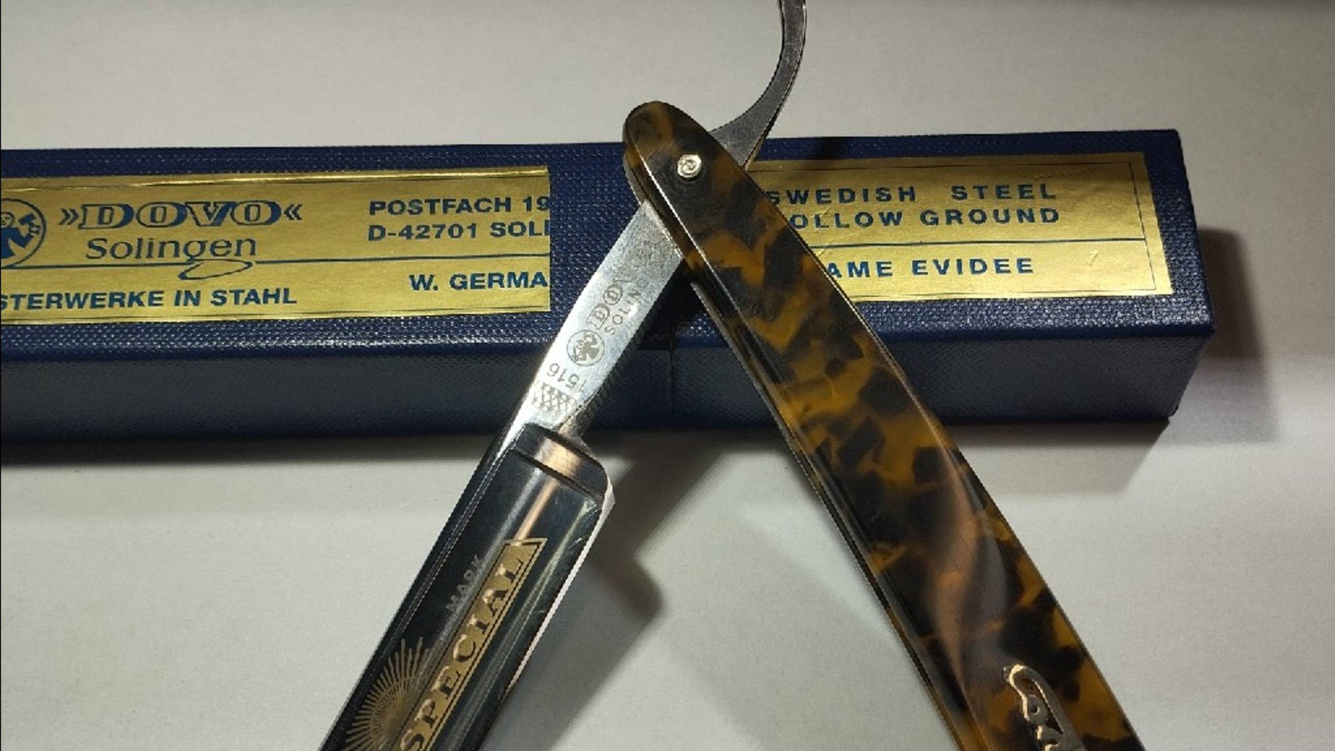 Как бриться опасной бритвой смотреть онлайн