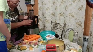 ВСЕ ГОЛОДНЫЕ ЖАРЮ, ВАРЮ, ПЕКУ, ЗАГОТОВЛЯЮ. 1ЧАСТЬ.