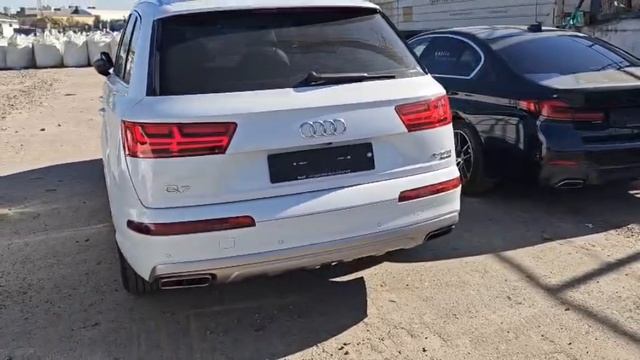 Очередное поступление автомобилей из Кореи, Хендэ Стария и Ауди ку7 смотреть онлайн