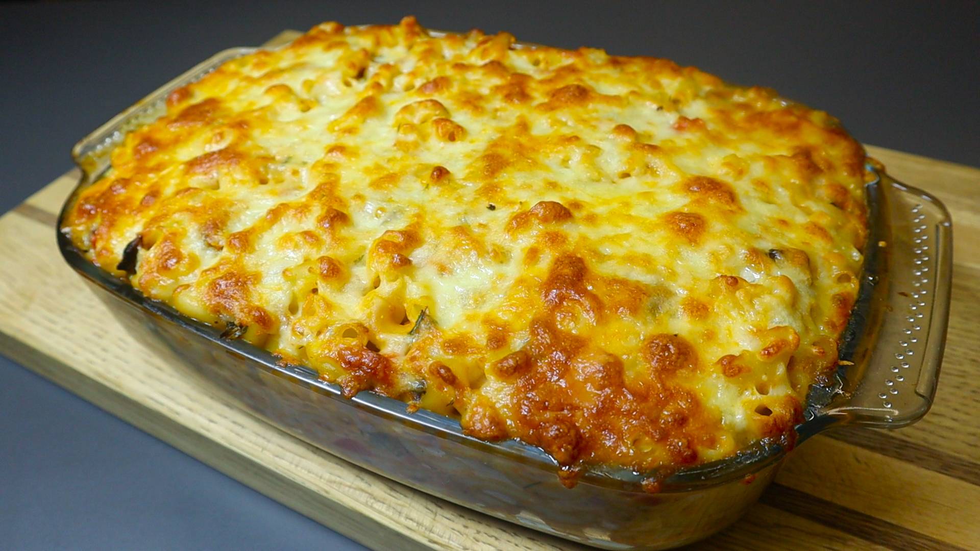 Я готовила по этому рецепту всю неделю. Моя семья требует еще. смотреть онлайн