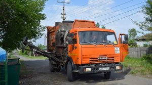 Мусоровоз МКМ-44108 (МК-4454-04) на шасси КамАЗ-43255-A3 (Х 057 УС 22) / KAMAZ garbage truck.