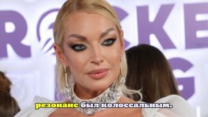 Волочкова снялась в саду после бани