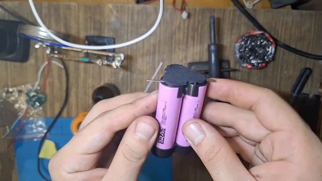 как собрать аккамулятор на 12 вольт / how to assemble a 12 volt battery смотреть онлайн