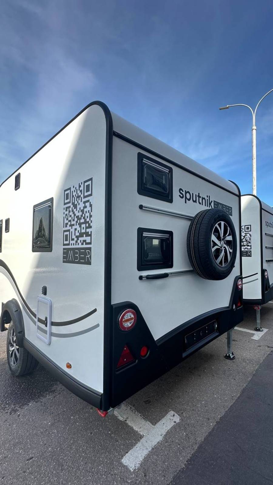 Sputnik 400 Ember Plus - Обзор прицепа в обновлённой комплектации #домнаколесах  #путешествия