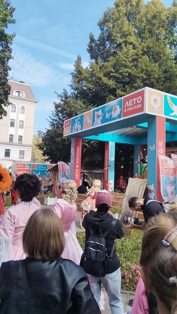 Петровская Москва в Измайлове бал, ремёсла и квесты одной субботы (11) смотреть онлайн