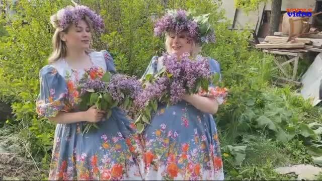 Римма Николаева и Яна Скорикова "Сирень душистая" (музыка и слова Ирины Скибиной) смотреть онлайн