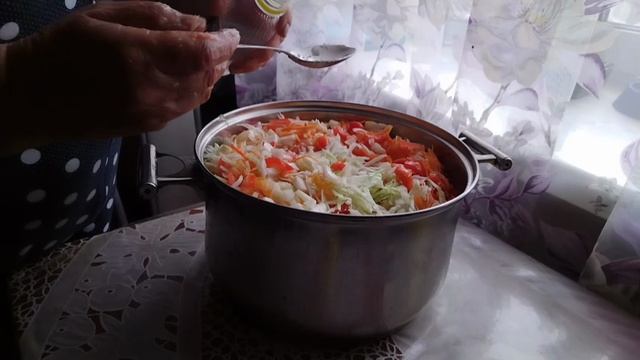 Самый-самый вкусный салат из капусты на зиму 🥗 смотреть онлайн